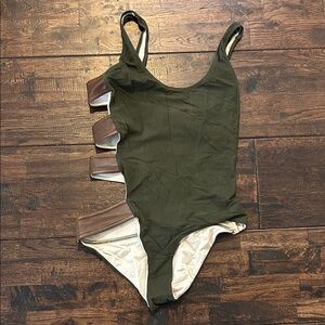 Velvet Dark Green Top with Cream Lining